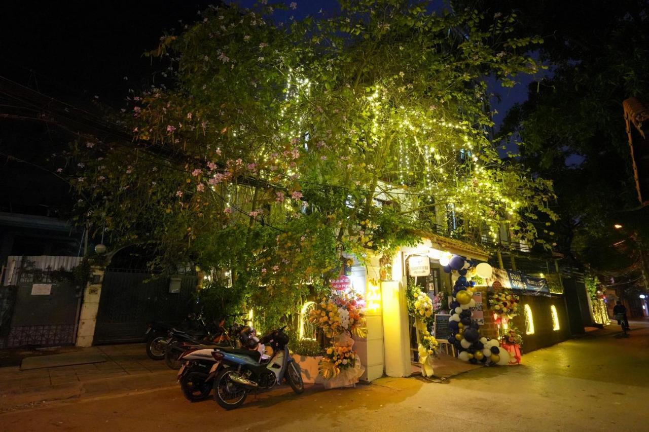 Musketeers Guest House Ханой Экстерьер фото