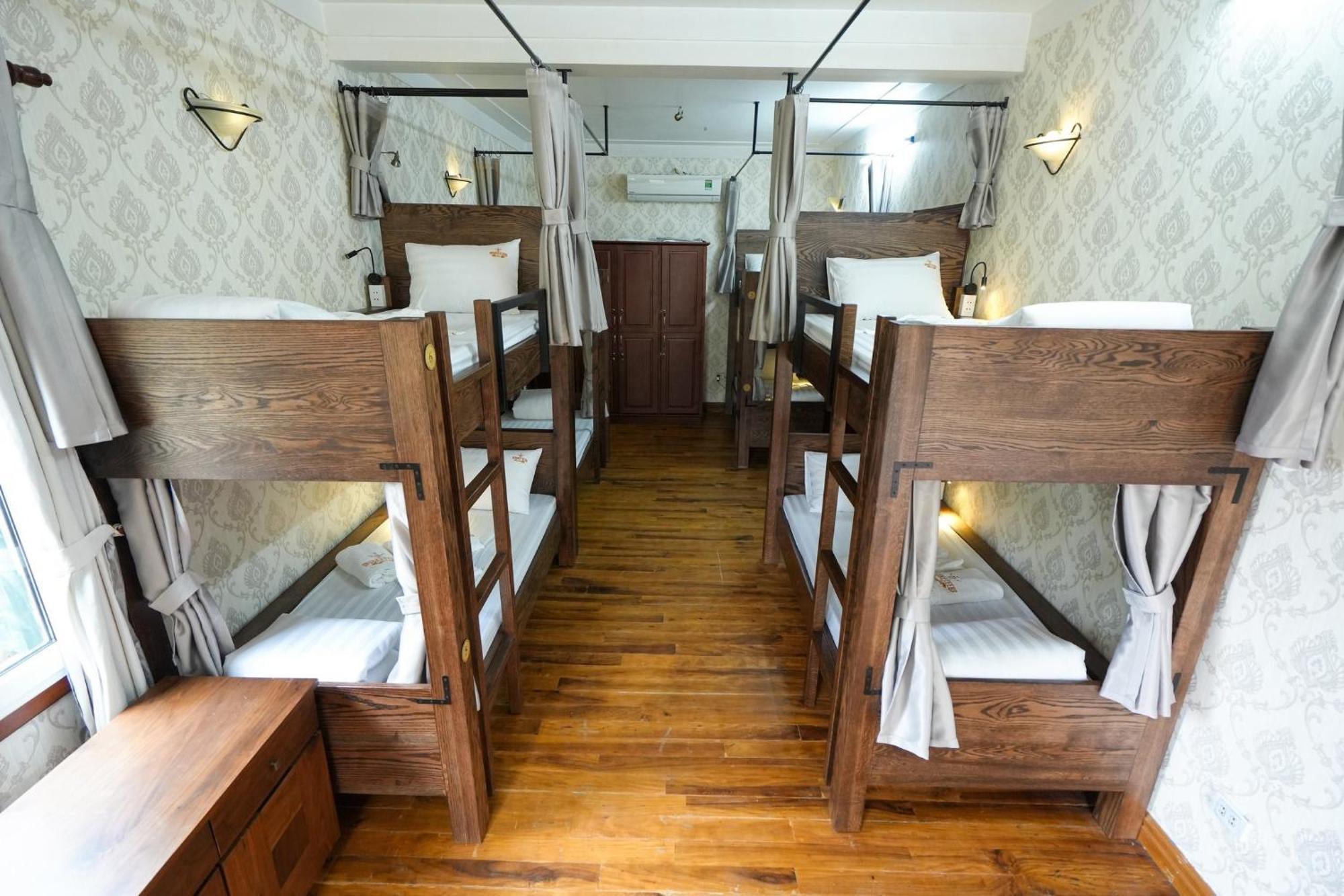 Musketeers Guest House Ханой Экстерьер фото